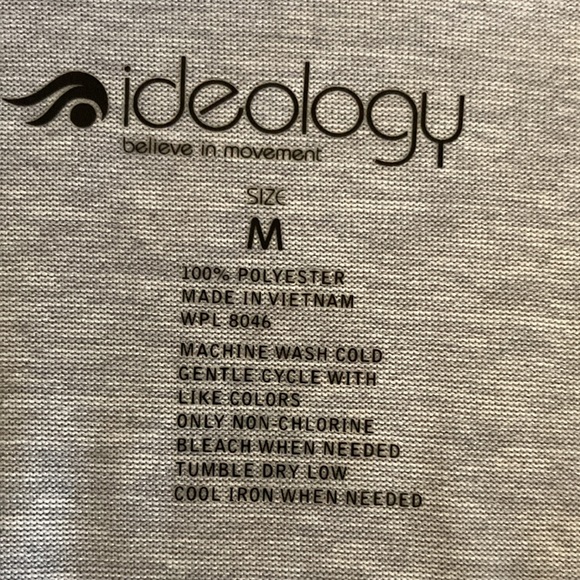 Ideology Medium silver gray short zipper sweater 100% polyester Made in Vietnam - Picture 7 of 9